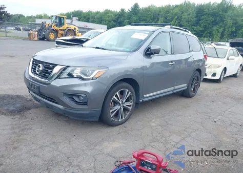 2018 Nissan Pathfinder Platinum z USA, uszkodzony, nr VIN 5N1DR2MM5JC607491